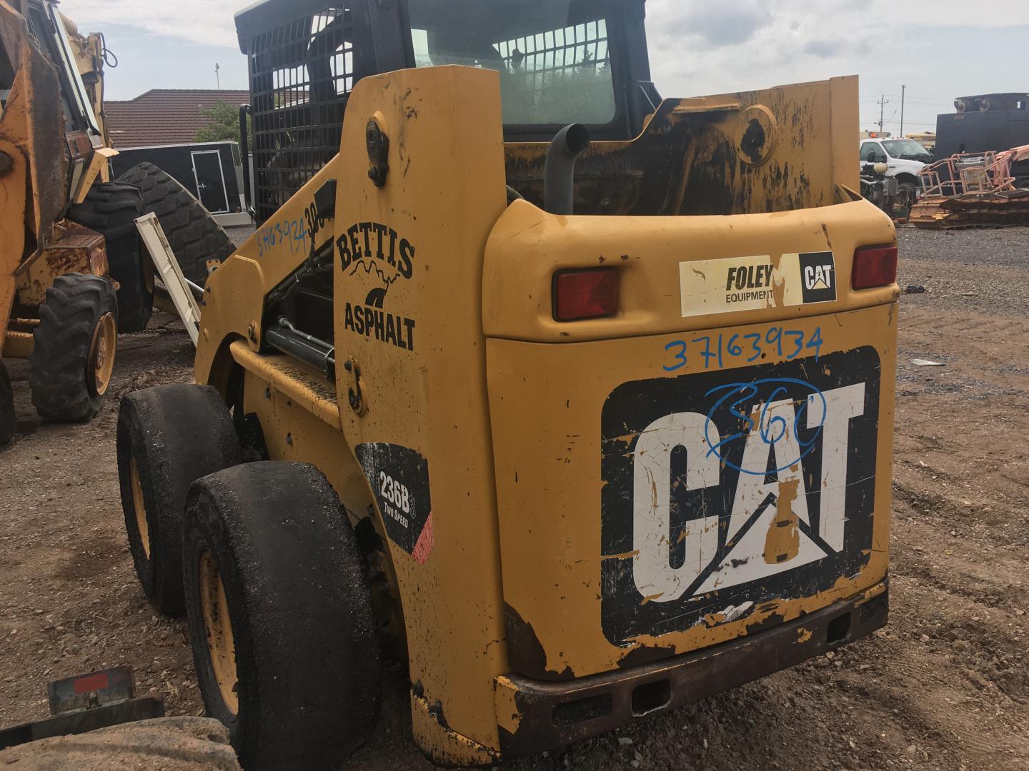 ./imagenes/INVOICE/2019/16961/MINICARGADOR CAT 236B3 PARA PARTES (30).JPG